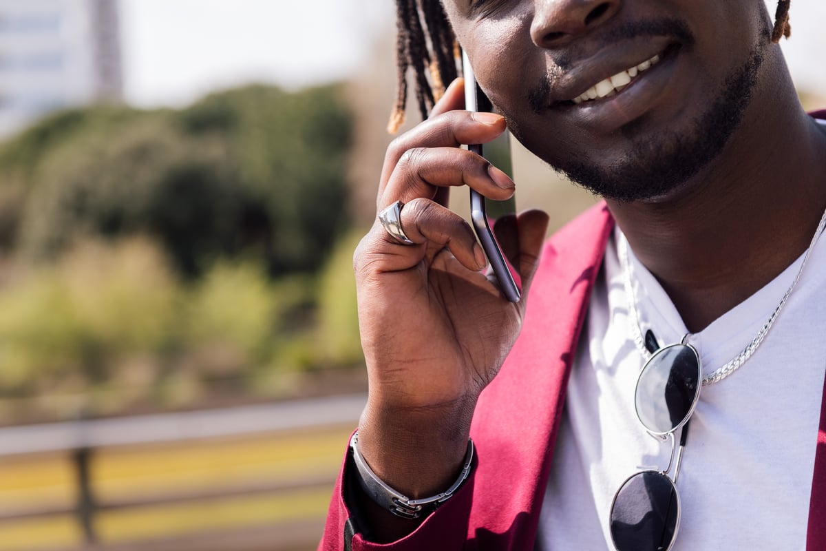 Professional business communication - Transparency and open reviews